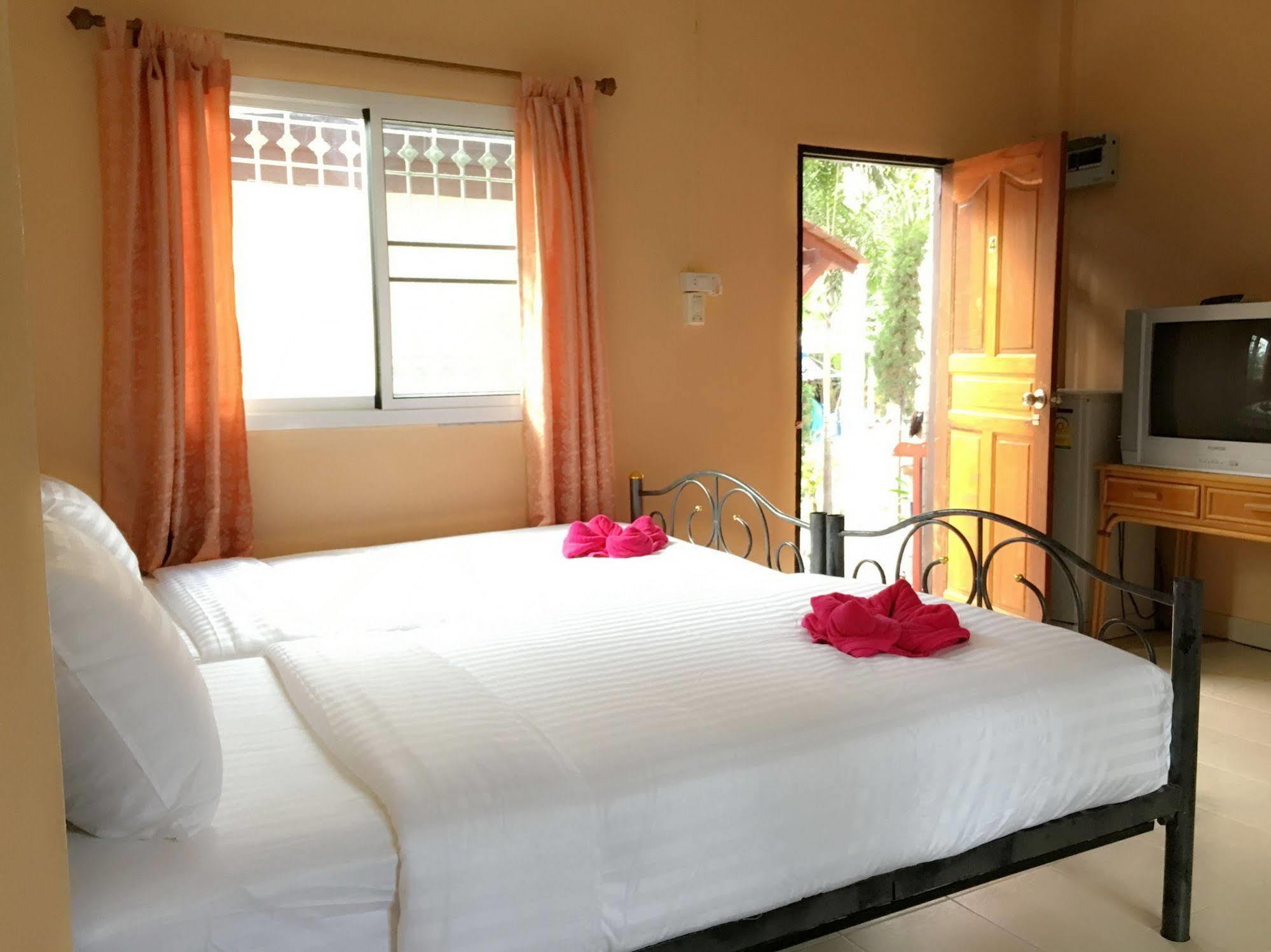 Sarin Guesthouse Koh Tao Exterior photo