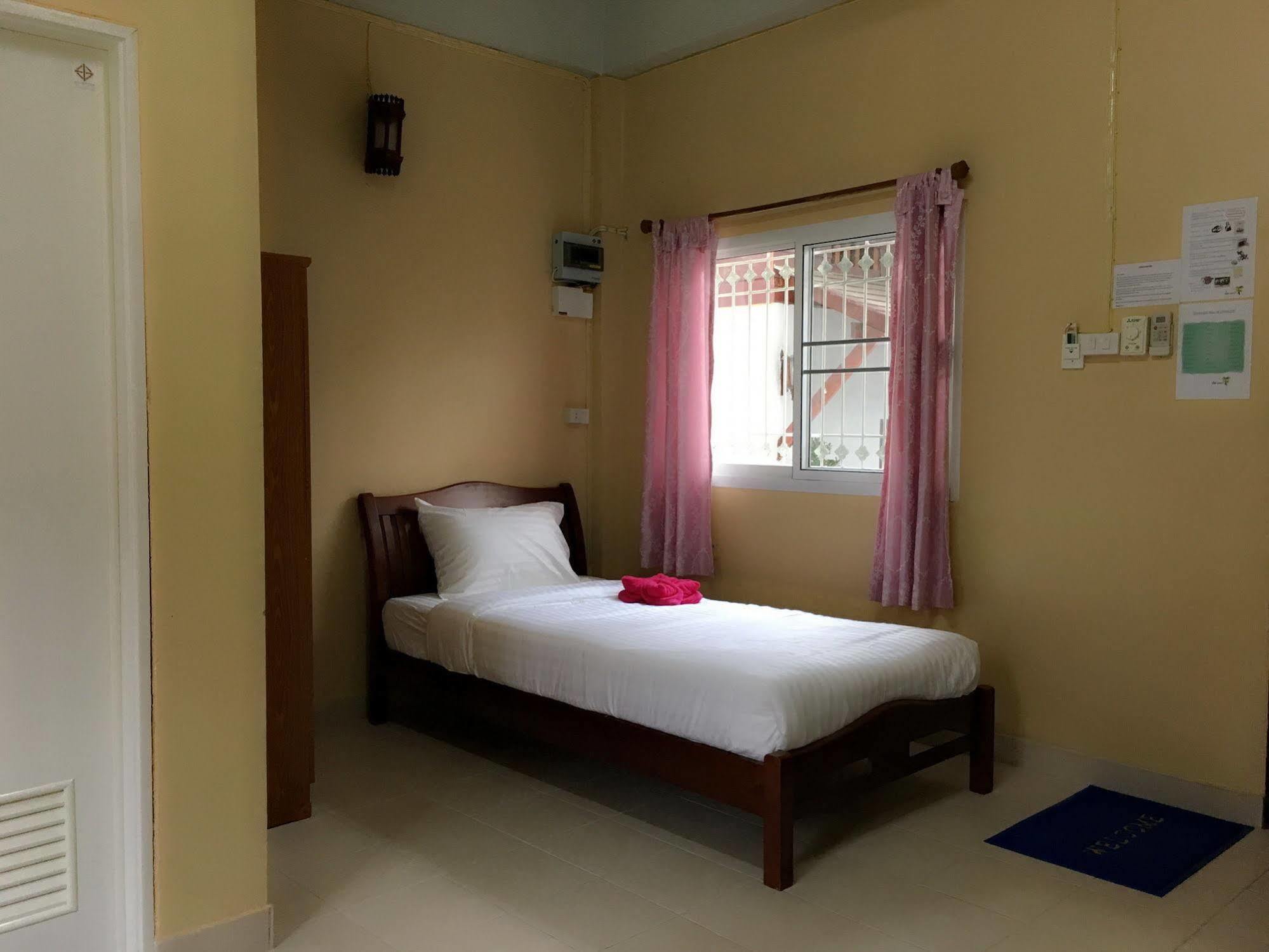 Sarin Guesthouse Koh Tao Exterior photo